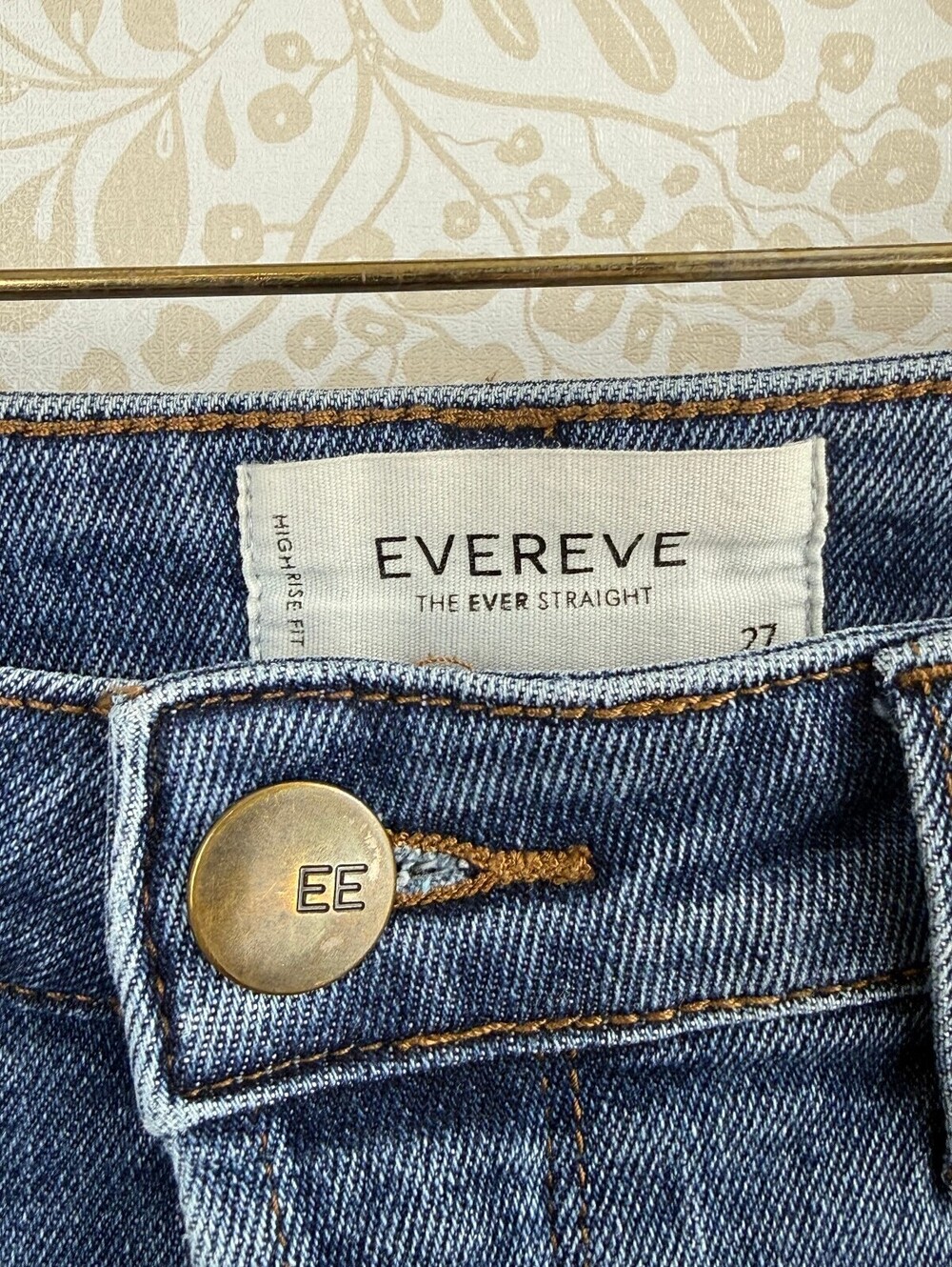 Evereve The Ever Straight High Rise Raw Hem Denim Jean - Size - 27 - Picture 5 of 9
